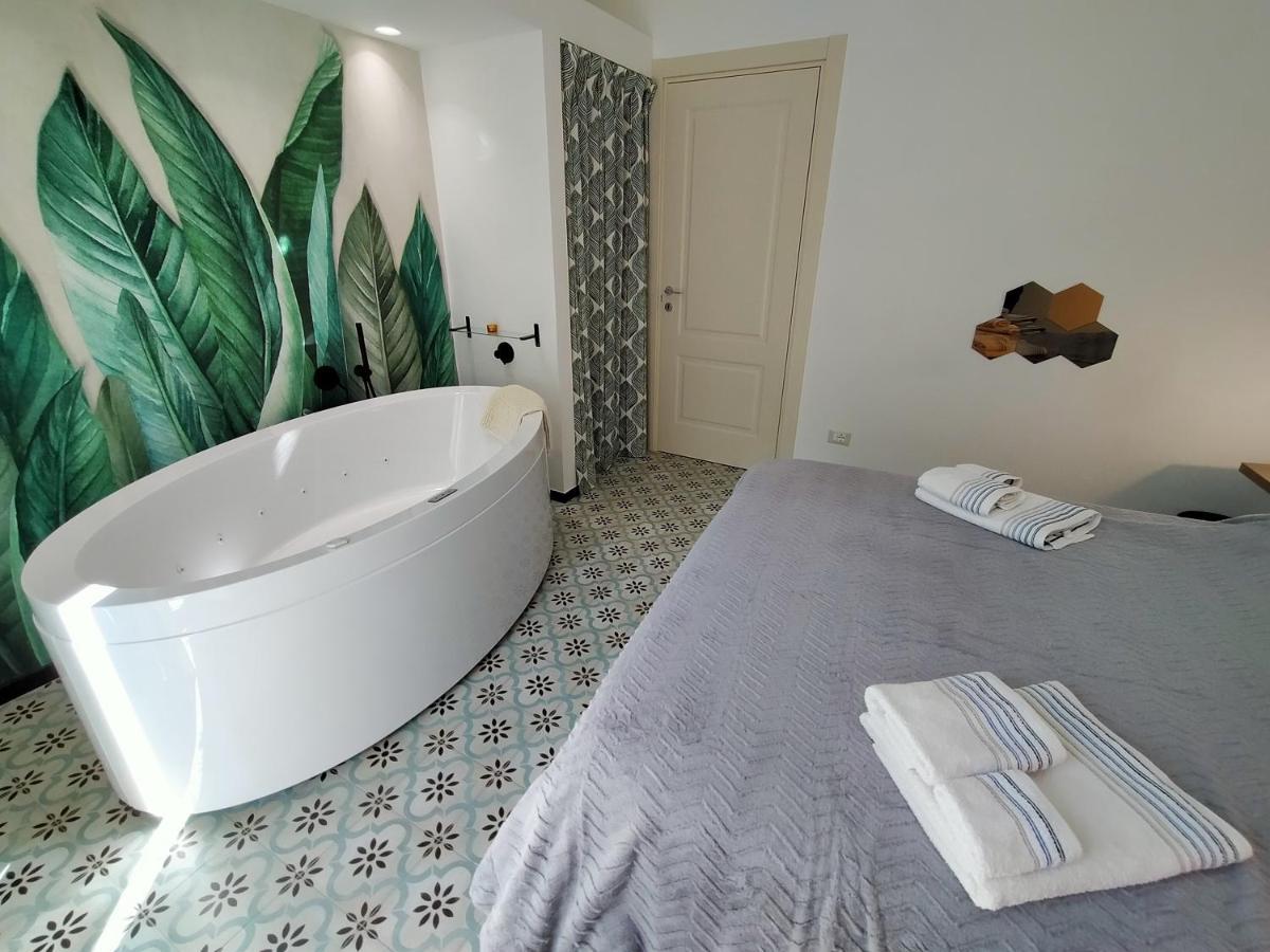 Sonnino Suite Jacuzzi Apartment 巴里 外观 照片